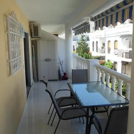 Bella Vista Carabeo